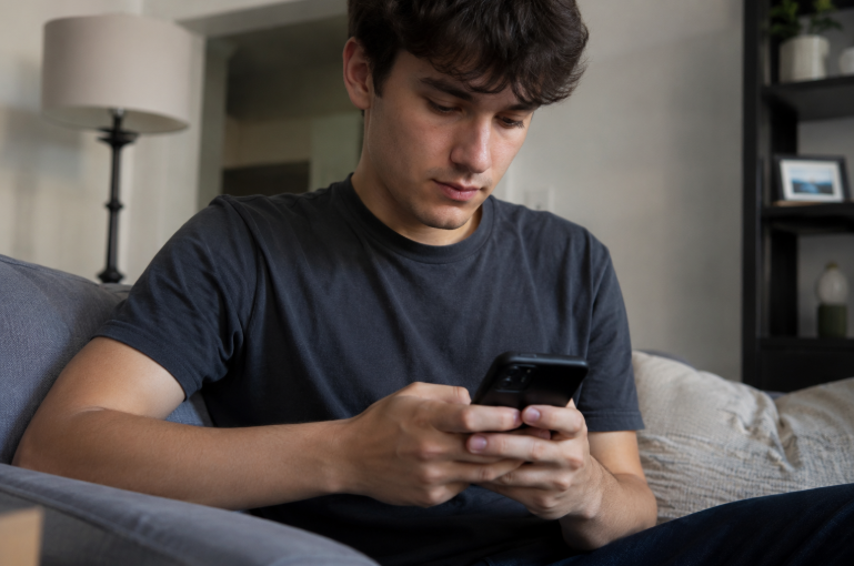 Text Neck Is Real and It’s Probably Yours: A Cedar Park Chiropractor’s Take on Phone Posture
